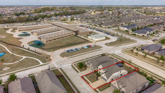 905 Hubbard Creek Trail, Mckinney, TX 75071