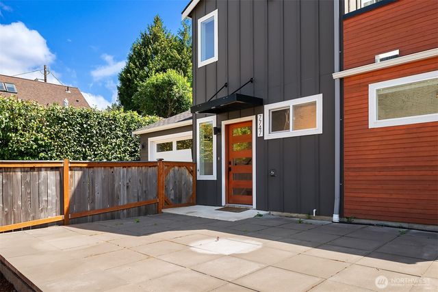 7747 2nd Avenue NE, Seattle, WA 98115