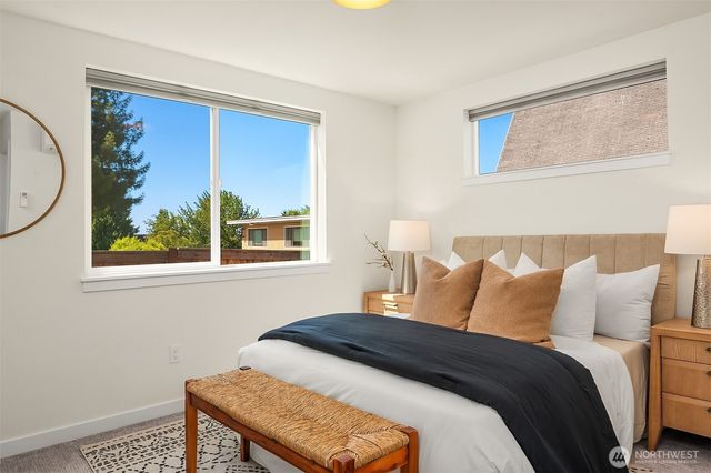 7747 2nd Avenue NE, Seattle, WA 98115
