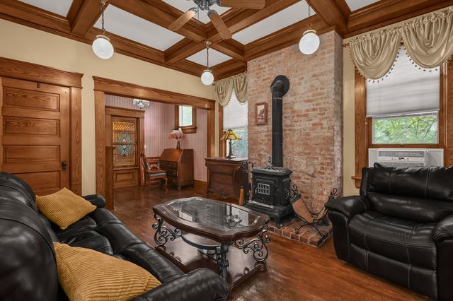 118 N Oak Avenue, Baltimore, OH 43105