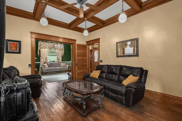 118 N Oak Avenue, Baltimore, OH 43105