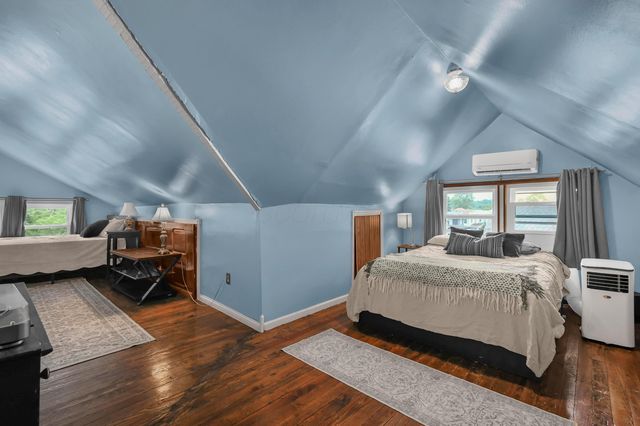 118 N Oak Avenue, Baltimore, OH 43105