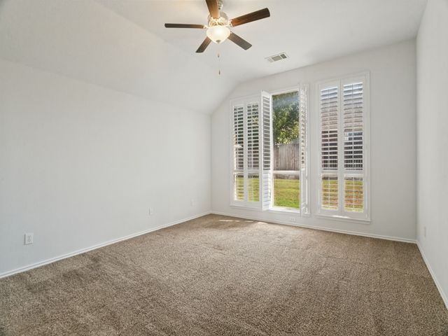 10132 Ash Creek Lane, Fort Worth, TX 76177