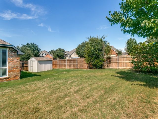 10132 Ash Creek Lane, Fort Worth, TX 76177
