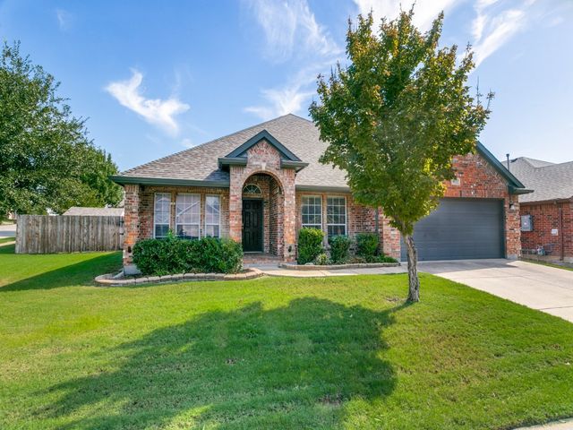 10132 Ash Creek Lane, Fort Worth, TX 76177