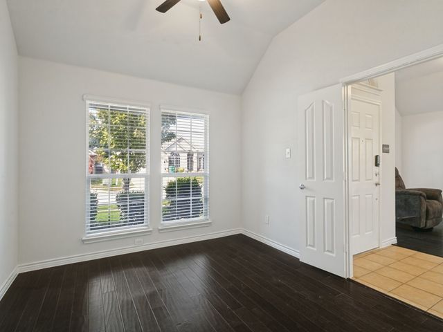 10132 Ash Creek Lane, Fort Worth, TX 76177