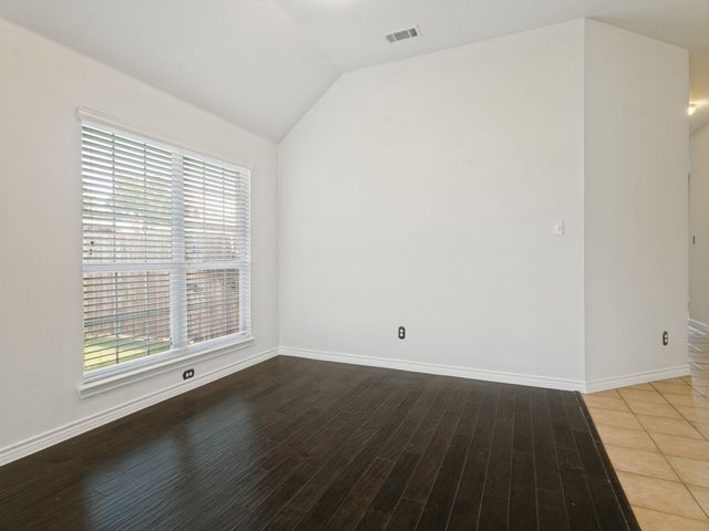 10132 Ash Creek Lane, Fort Worth, TX 76177