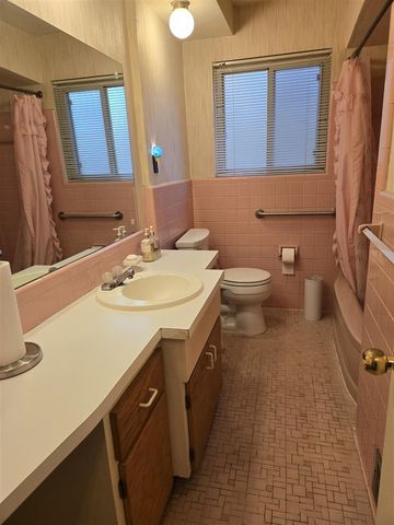 26845 Greenleigh Court, Southfield, MI 48076