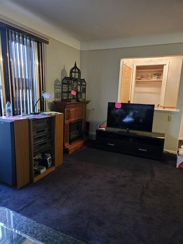 26845 Greenleigh Court, Southfield, MI 48076