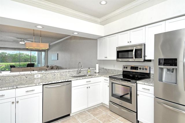 5168 MAHOGANY RUN AVENUE, Sarasota, FL 34241