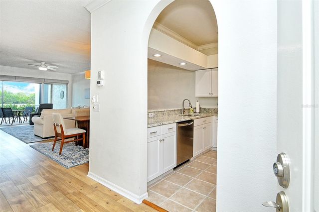 5168 MAHOGANY RUN AVENUE, Sarasota, FL 34241