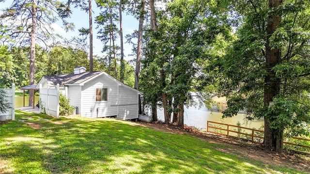197 Big Springs SE Road, Calhoun, GA 30701