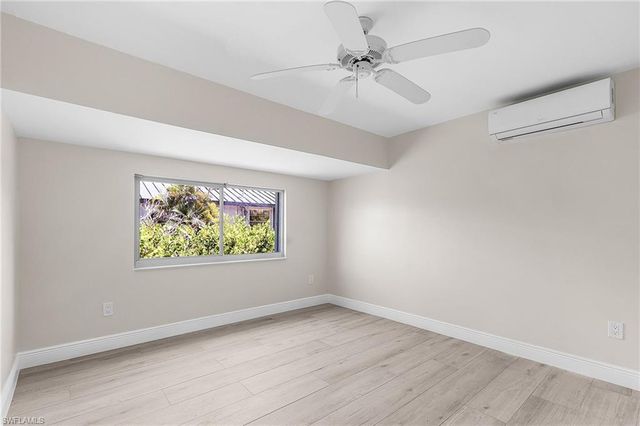 896 Limpet DR, Sanibel, FL 33957