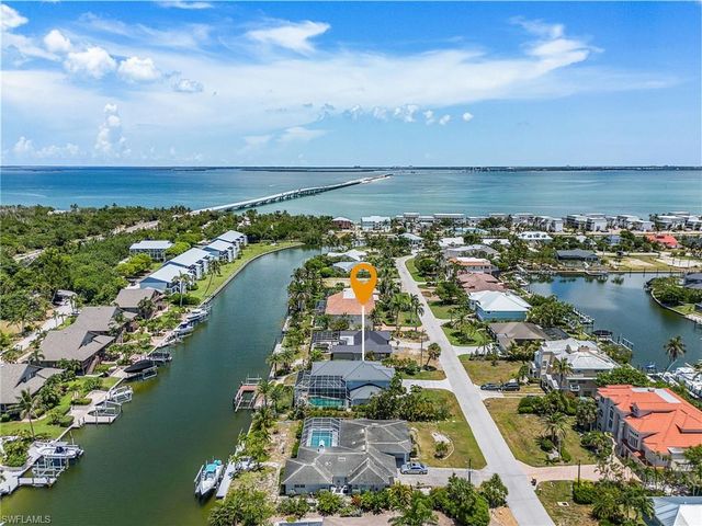 896 Limpet DR, Sanibel, FL 33957