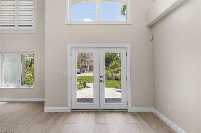 896 Limpet DR, Sanibel, FL 33957