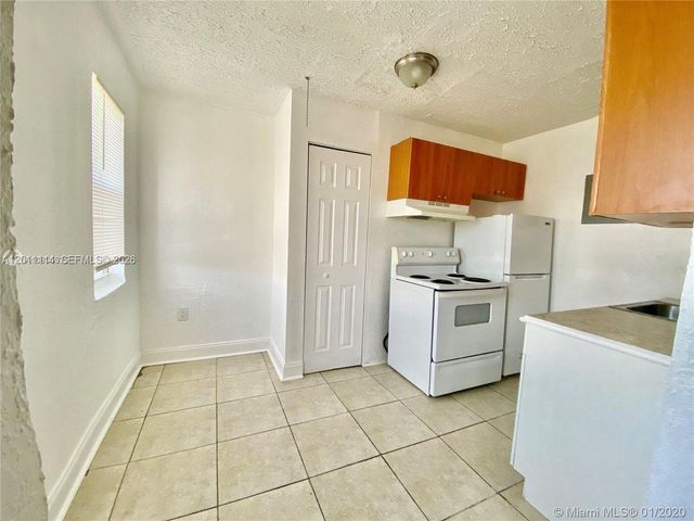50 NW 79th St 9, Miami, FL 33150