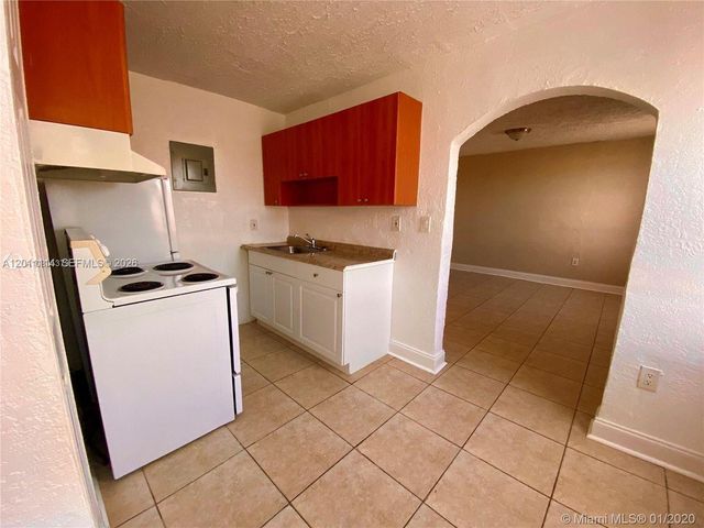 50 NW 79th St 9, Miami, FL 33150