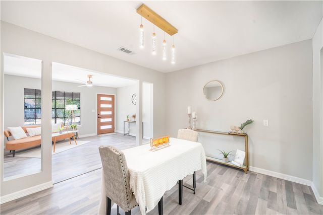 1002 E Hill Ave, Alice, TX 78332