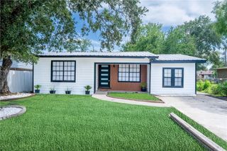 1002 E Hill Ave, Alice, TX 78332