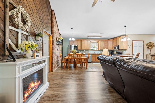 200 Maxwell Lane, Somerset, KY 42503