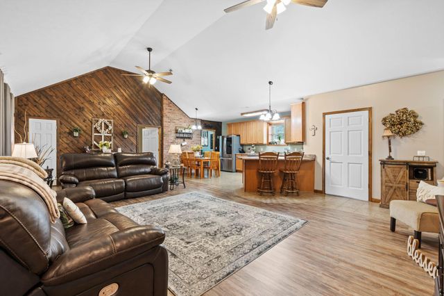 200 Maxwell Lane, Somerset, KY 42503