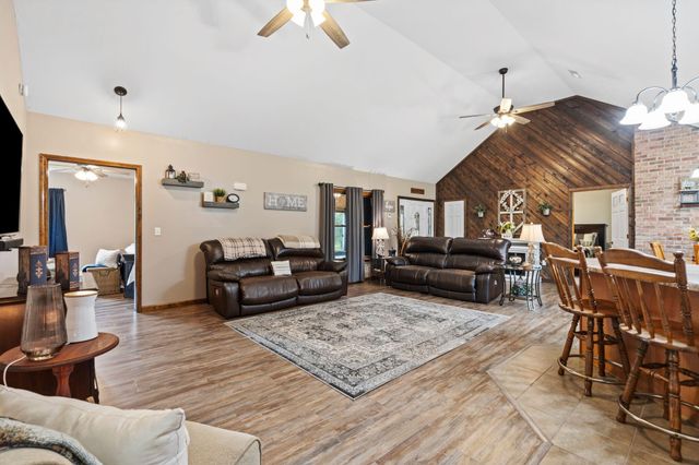 200 Maxwell Lane, Somerset, KY 42503