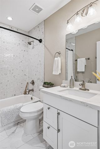 18824 80th Avenue W, Edmonds, WA 98026