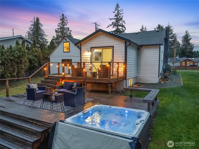 18824 80th Avenue W, Edmonds, WA 98026