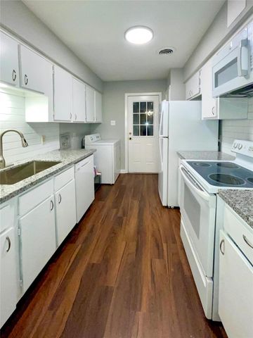 2675 Gessner Road 103, Houston, TX 77080