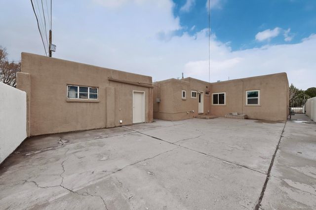 401 Sierra Drive SE, Albuquerque, NM 87108