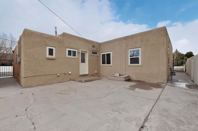 401 Sierra Drive SE, Albuquerque, NM 87108