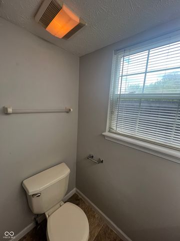 3457 N Illinois Street, Indianapolis, IN 46208