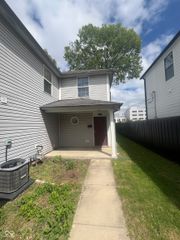 3457 N Illinois Street, Indianapolis, IN 46208