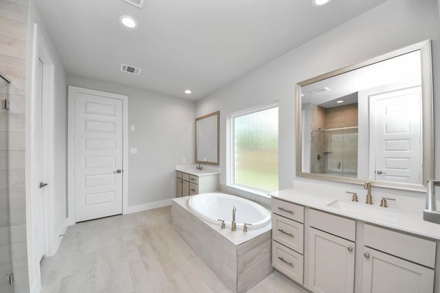 3043 Native Spring Dr, Spring, TX 77373