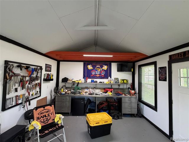 2130 Webster Park Drive, Howell, MI 48843