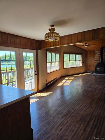2130 Webster Park Drive, Howell, MI 48843