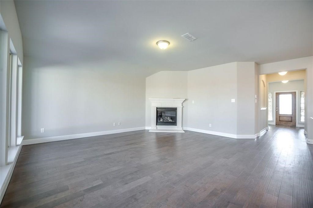 1729 Ridge Creek Lane, Aubrey, TX 76227 — photo 2