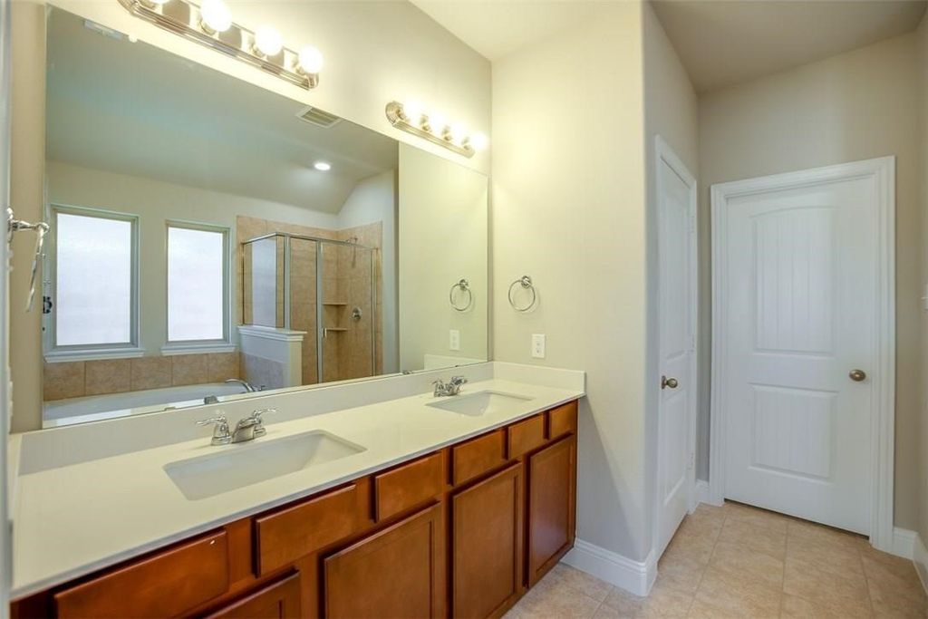 1729 Ridge Creek Lane, Aubrey, TX 76227 — photo 5