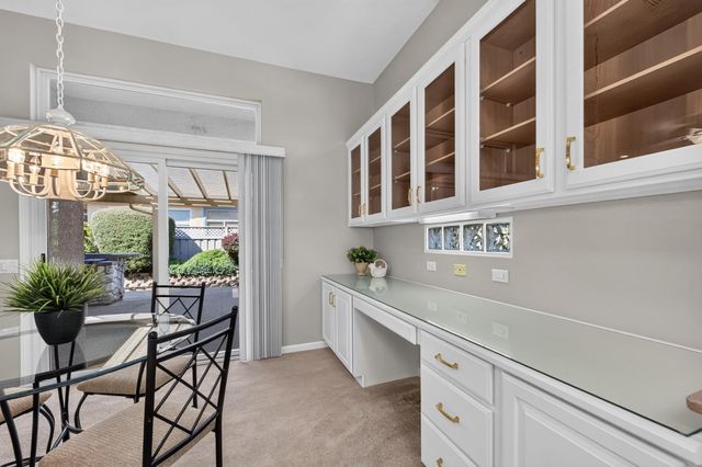233 Grace Glen Ct, Roseville, CA 95747