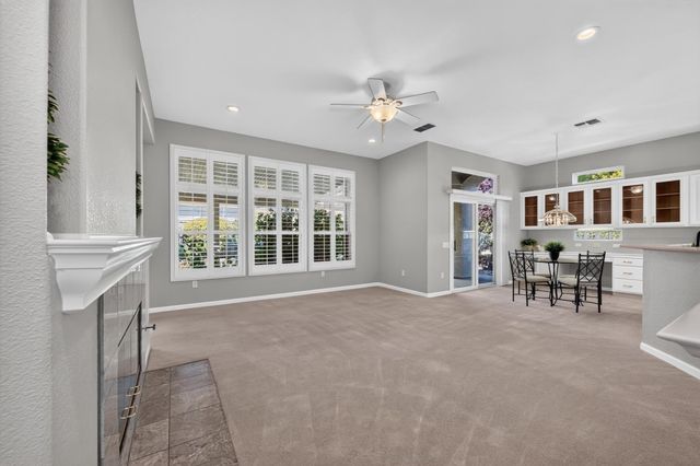 233 Grace Glen Ct, Roseville, CA 95747