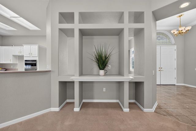 233 Grace Glen Ct, Roseville, CA 95747