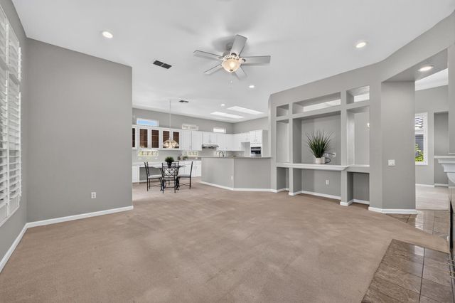 233 Grace Glen Ct, Roseville, CA 95747