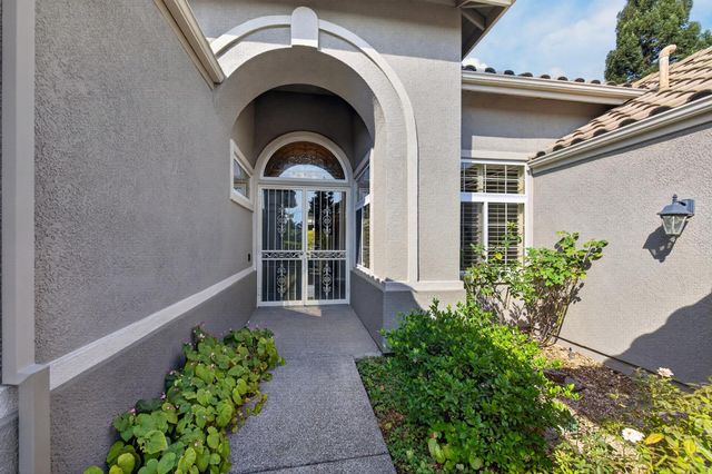 233 Grace Glen Ct, Roseville, CA 95747