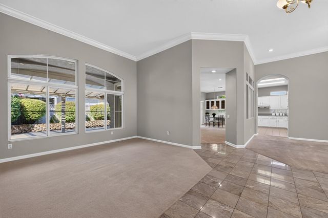 233 Grace Glen Ct, Roseville, CA 95747