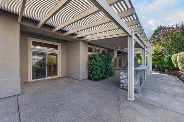 233 Grace Glen Ct, Roseville, CA 95747