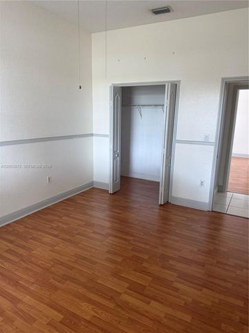 17460 NW 89th Ave, Hialeah, FL 33018