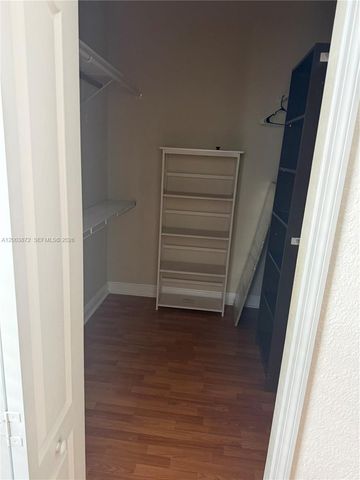 17460 NW 89th Ave, Hialeah, FL 33018