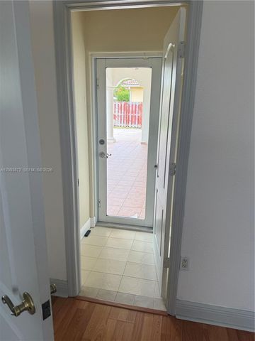 17460 NW 89th Ave, Hialeah, FL 33018
