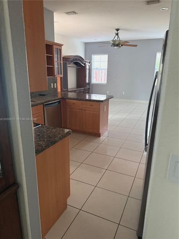 17460 NW 89th Ave, Hialeah, FL 33018