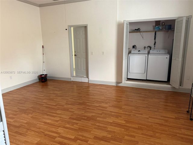 17460 NW 89th Ave, Hialeah, FL 33018